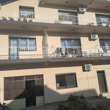 5 Jezera Apartment Novo Selo (Bijeljina)